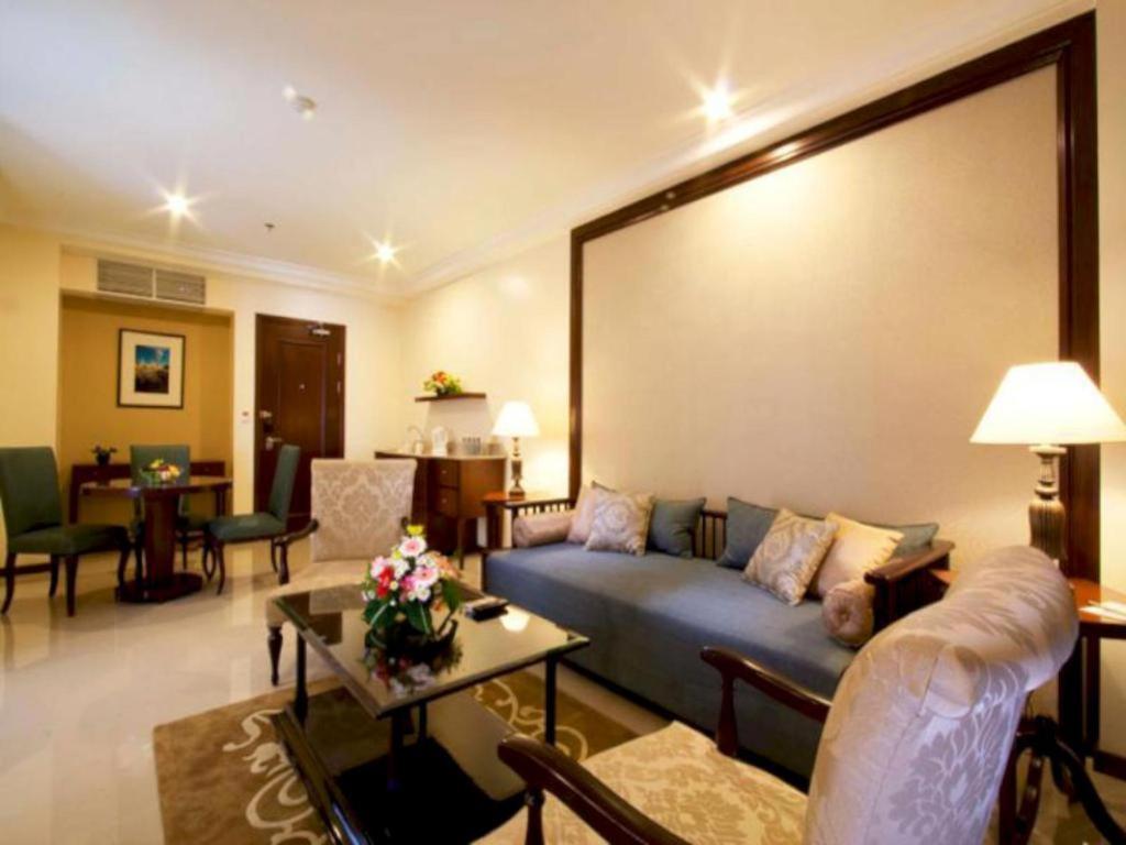 Asmila Boutique Hotel Bandung Zewnętrze zdjęcie