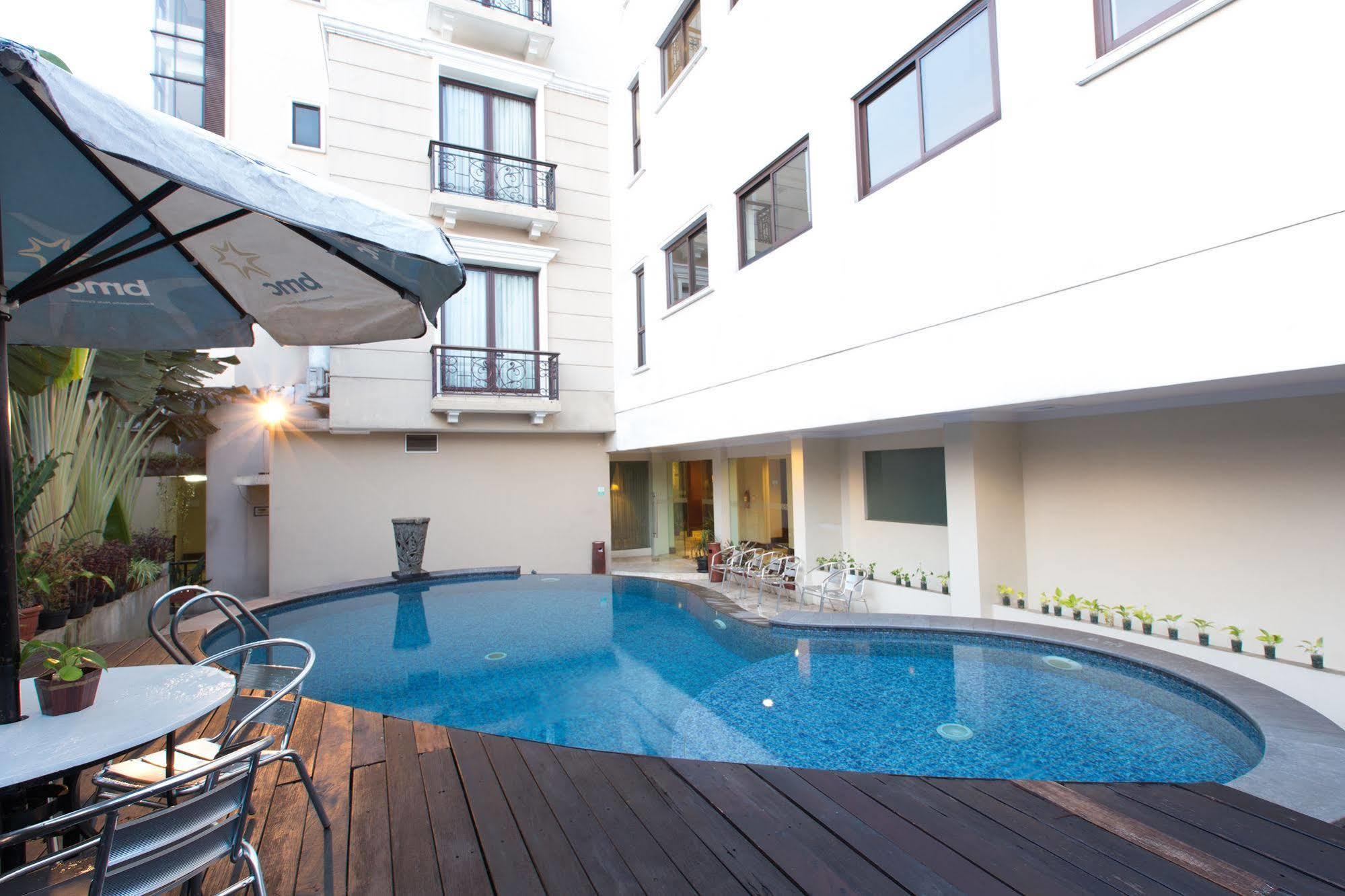 Asmila Boutique Hotel Bandung Zewnętrze zdjęcie